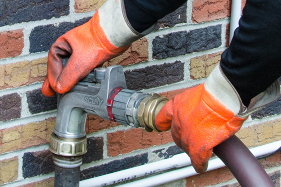 Home Oil Delivery Explained Benefits for Busy Homeowners